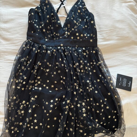 Lulu's Gold and Black Star Print Skater Dress - Picture 2 of 3